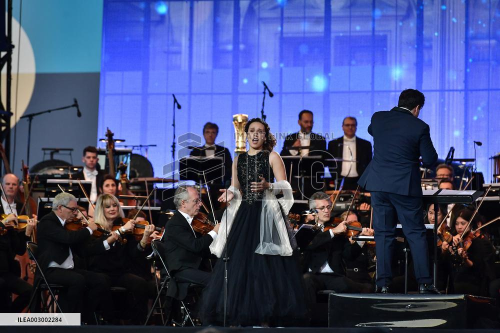 Concert For Olympic Flame Arrival At City Hall - Paris