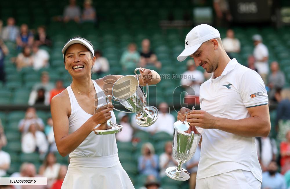 (SP)BRITAIN-LONDON-TENNIS-WIMBLEDON-MIXED DOUBLES-FINAL