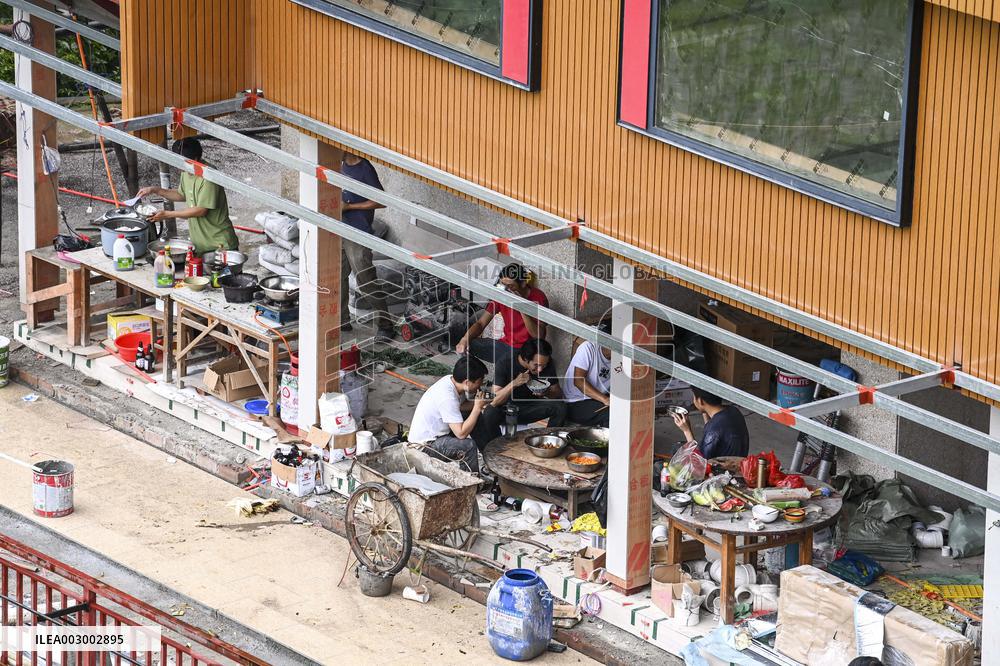 (EnchantingGuangxi)CHINA-GUANGXI-LONGSHENG-DAZHAI-TOURISM (CN)