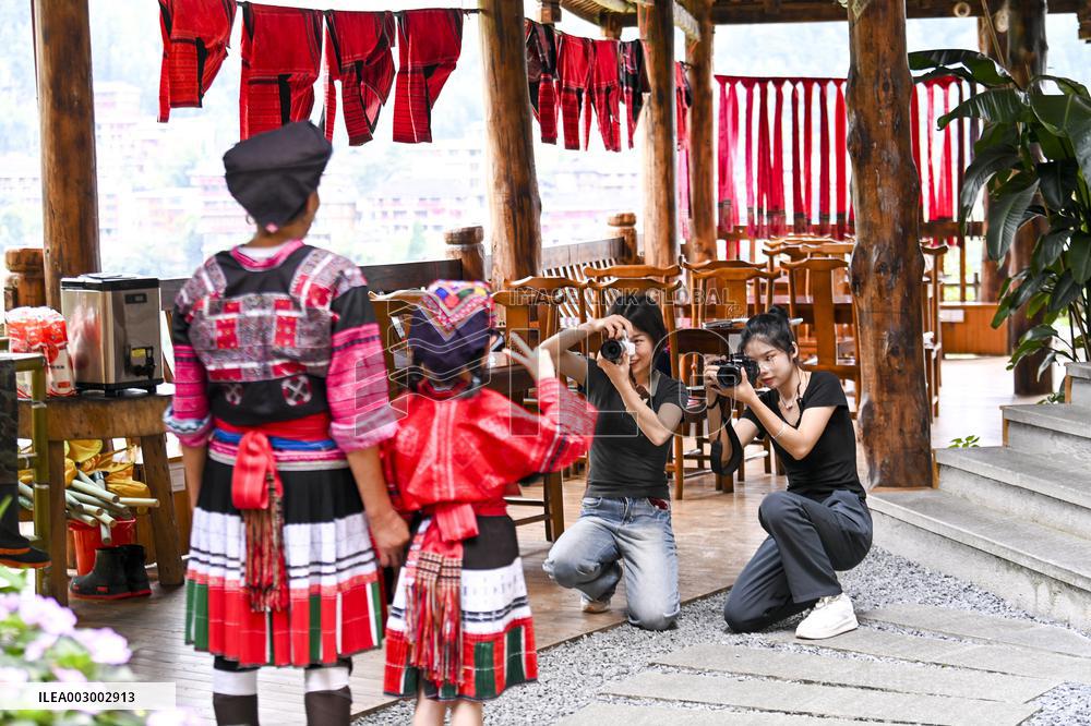 (EnchantingGuangxi)CHINA-GUANGXI-LONGSHENG-DAZHAI-TOURISM (CN)