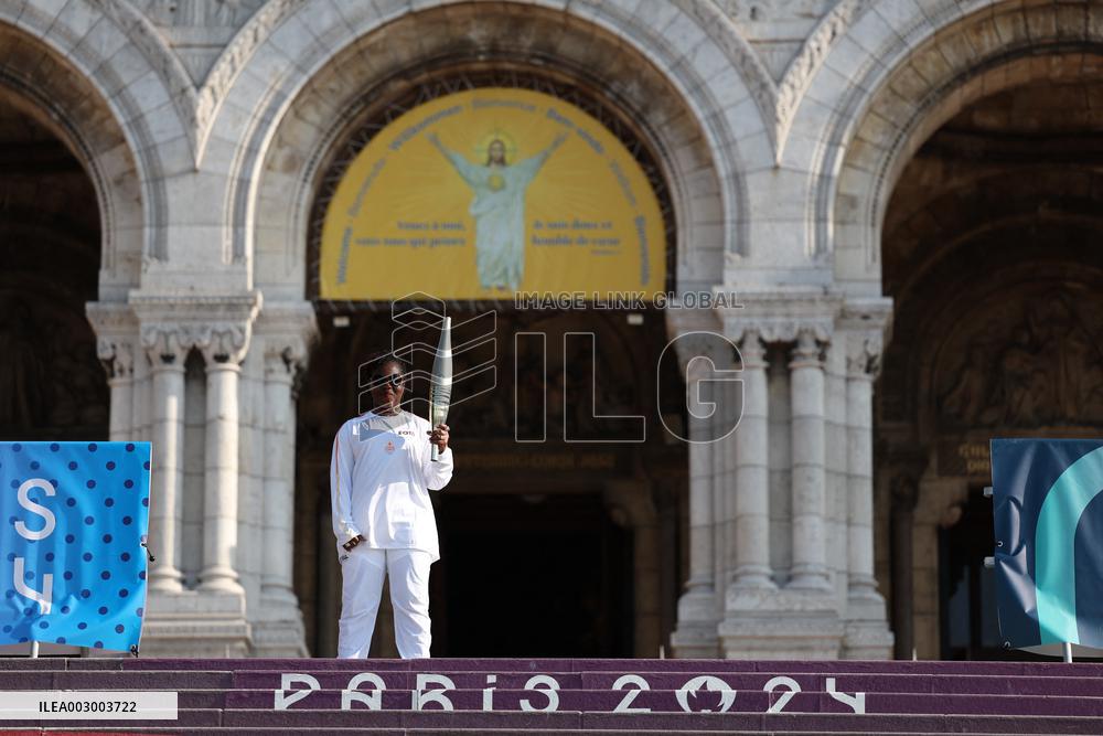 (SP)FRANCE-PARIS-OLYMPIC GAMES-TORCH RELAY