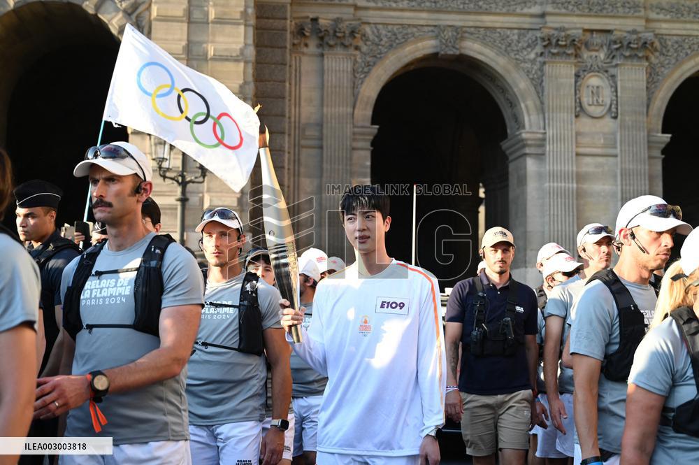 Olympic Flame in Paris - Day One