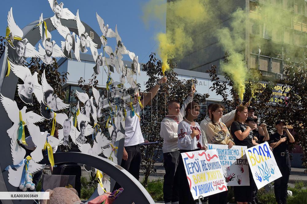 Vinnytsia pays tribute to victims of Russian missile strikes on July 14, 2022
