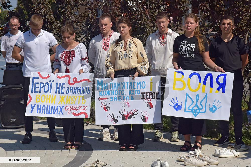 Vinnytsia pays tribute to victims of Russian missile strikes on July 14, 2022