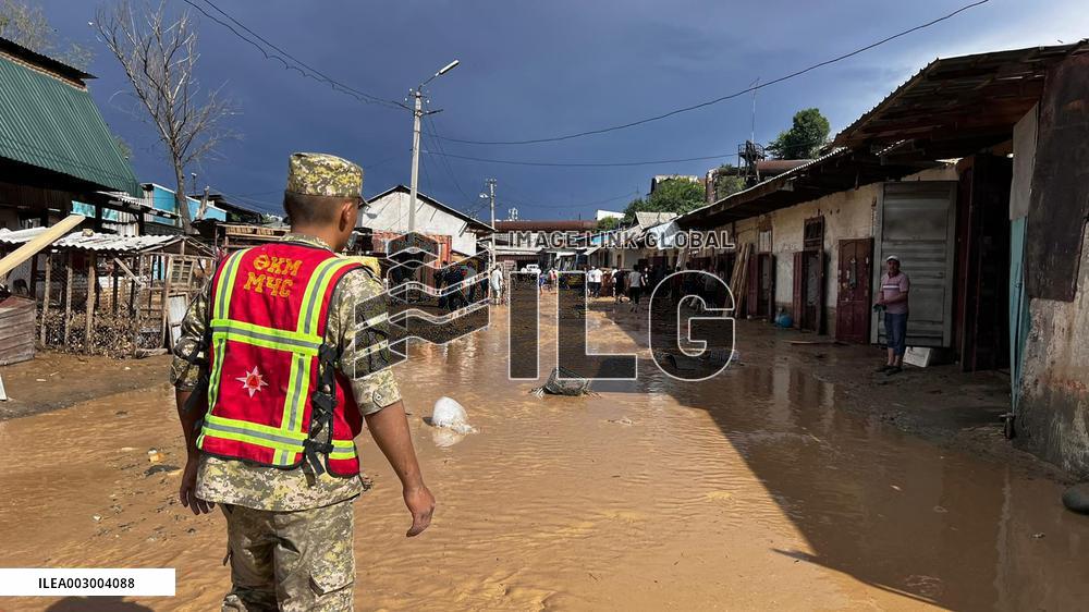 KYRGYZSTAN-OSH-MUDFLOWS-AFTERMATH