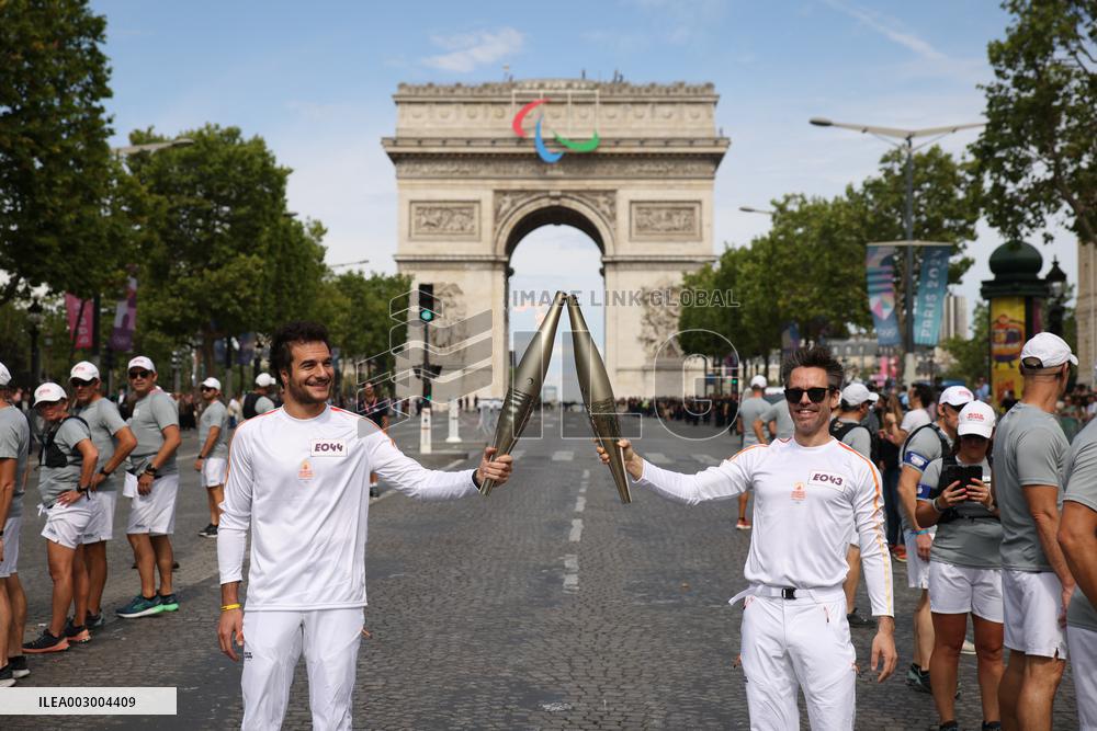 Olympic Flame in Paris - Day Two