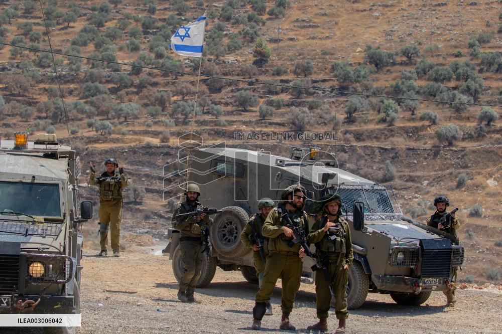 Israeli Forces Storm Beita - West Bank