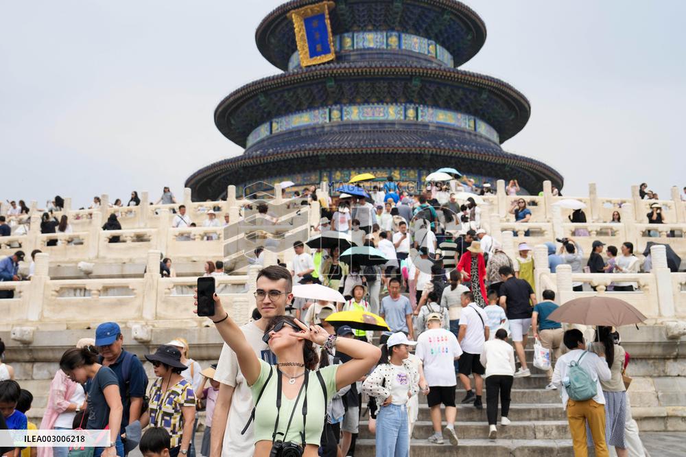 Xinhua Headlines: Behind China's growing appeal to international travelers