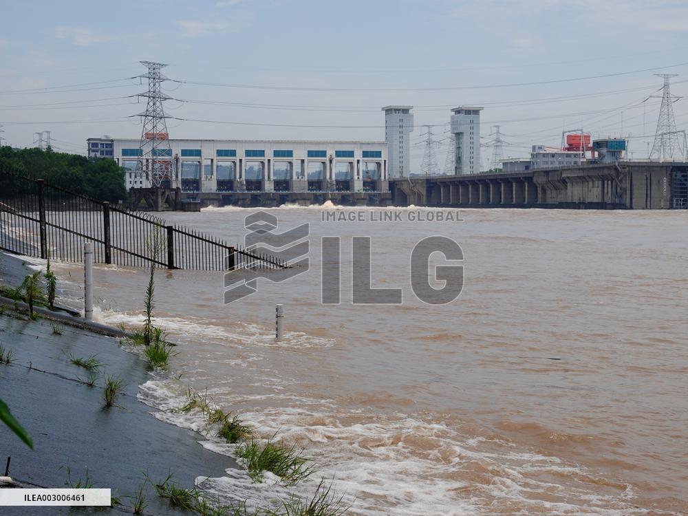 Gezhouba Dam Hub Flood Discharge And Sand Flushing in Yichang