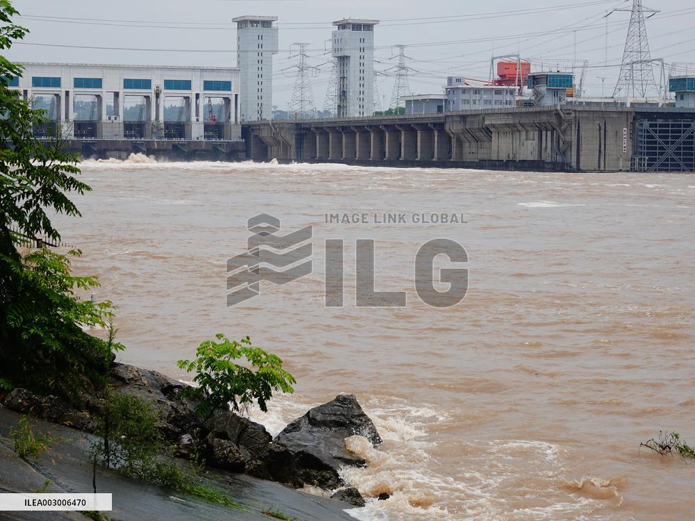 Gezhouba Dam Hub Flood Discharge And Sand Flushing in Yichang