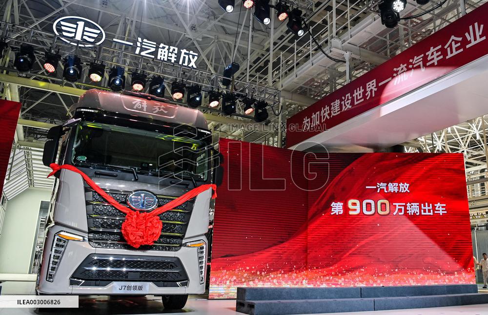 CHINA-JILIN-CHANGCHUN-FAW JIEFANG-9 MILLIONTH VEHICLE (CN)