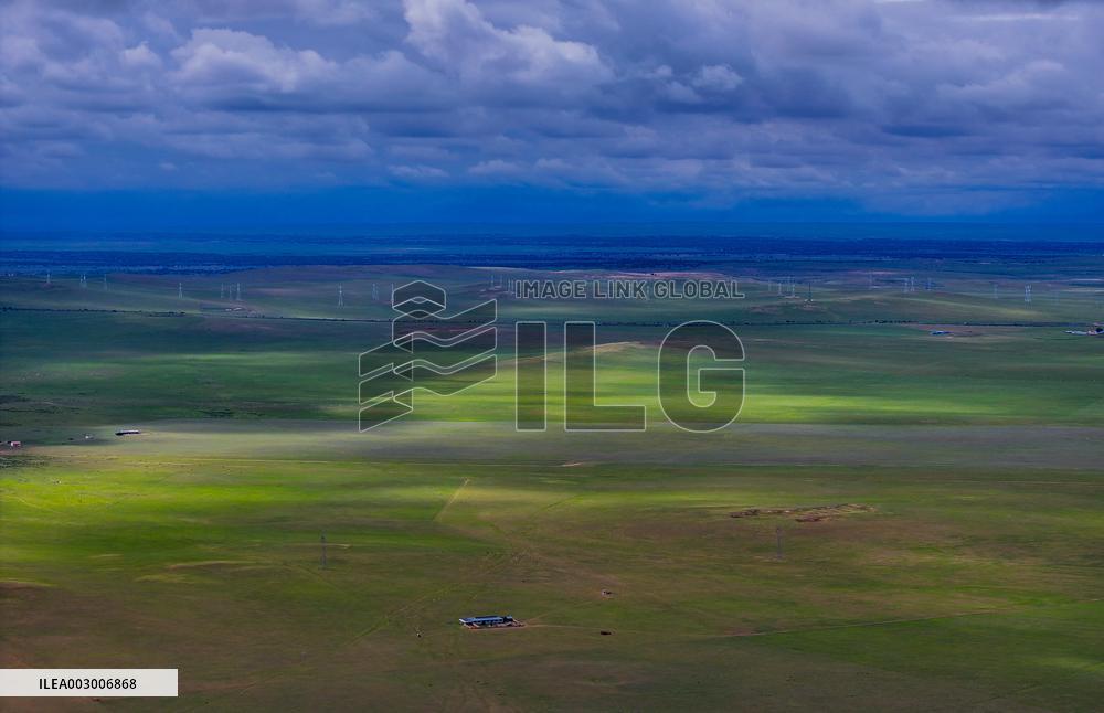 CHINA-INNER MONGOLIA-WEST UJIMQIN BANNER-GRASSLAND-SCENERY (CN)