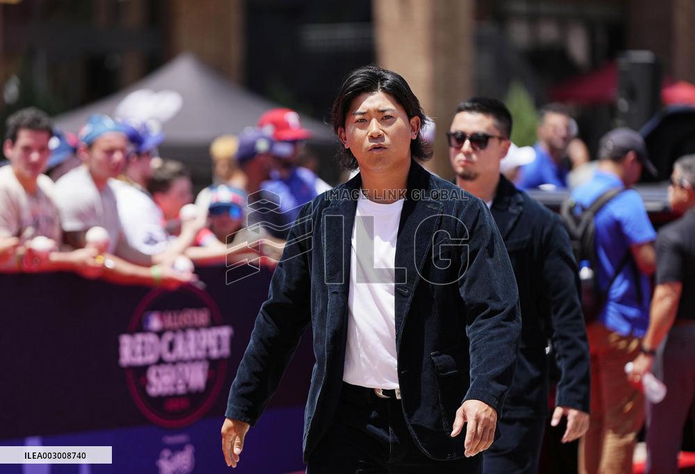 Baseball: All-Star red carpet show