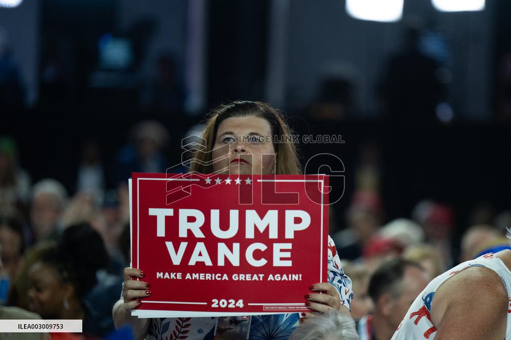 Trump Is Feted By His Former Rivals In A Show Of Unity - Milwaukee