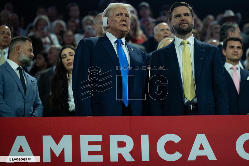 Trump Is Feted By His Former Rivals In A Show Of Unity - Milwaukee