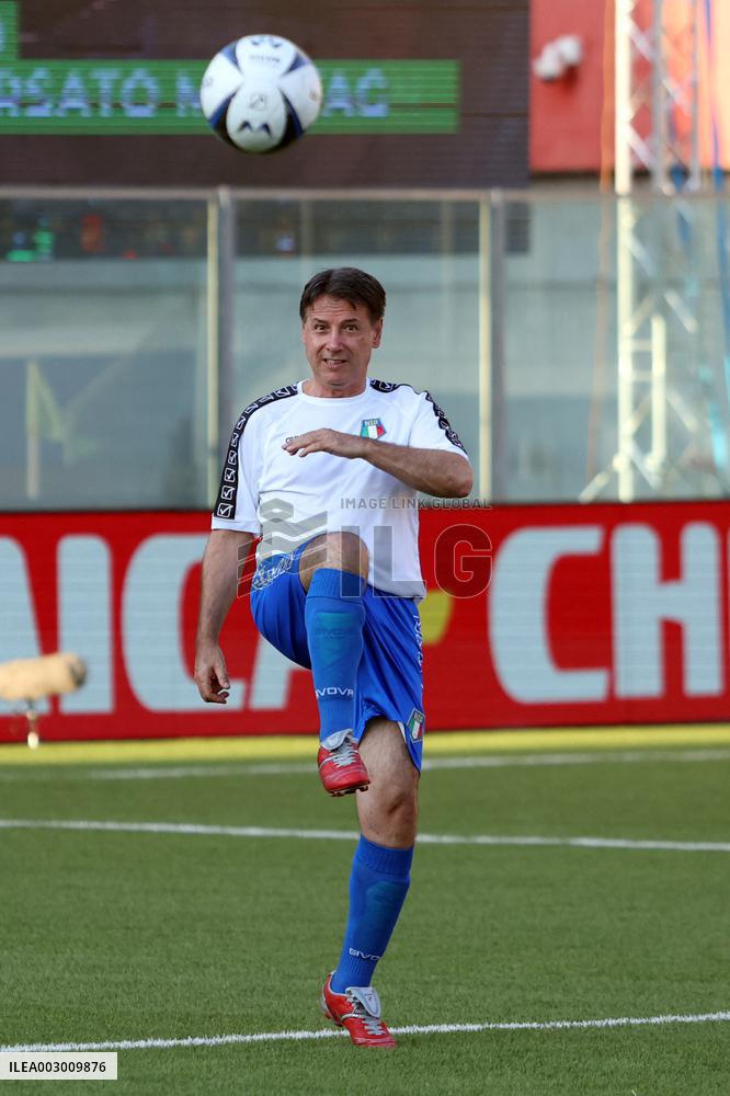 PARTITA DEL CUORE 2024 : NAZIONALE CANTANTI VS NAZIONALE POLITICI ALLO STADIO GRAN SASSO DI AQUILA