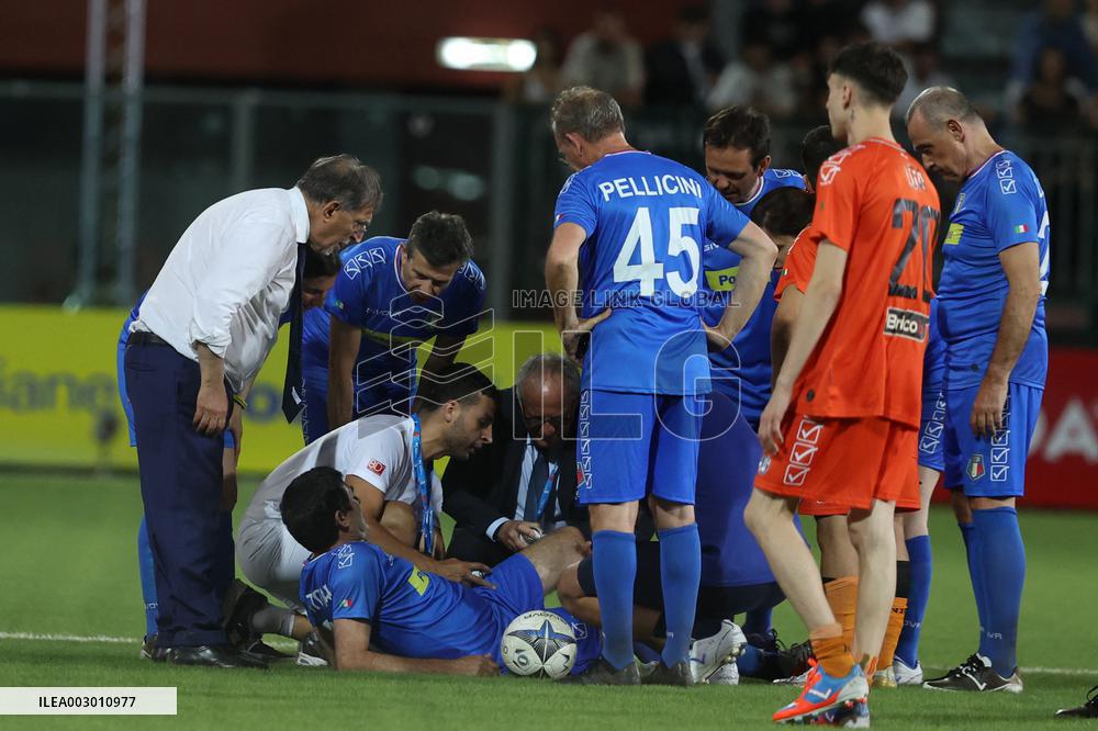 PARTITA DEL CUORE 2024 : NAZIONALE CANTANTI VS NAZIONALE POLITICI ALLO STADIO GRAN SASSO DI AQUILA