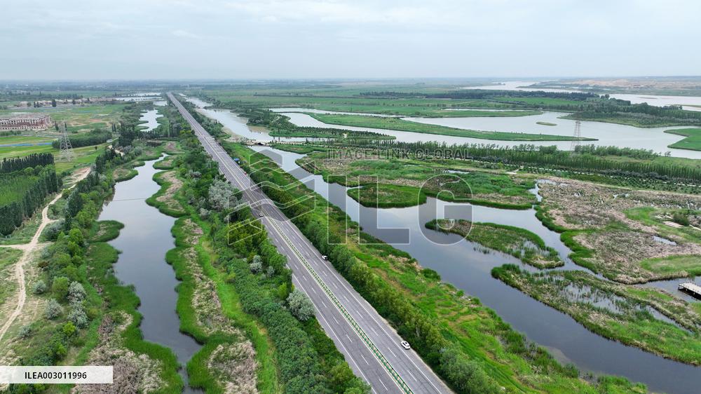 Xinhua Headlines: Why global observers see Xi as a visionary leader committed to reform