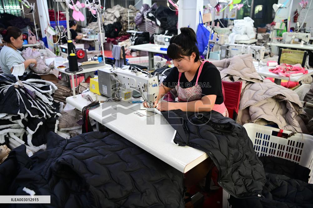 China Manufacturing Industry Cotton Clothings