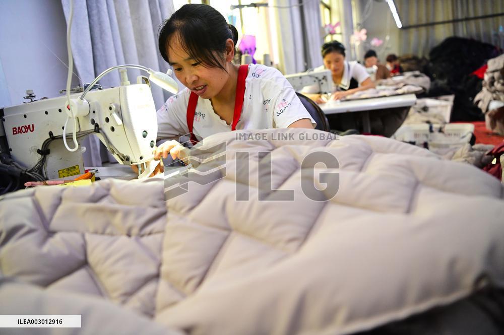China Manufacturing Industry Cotton Clothings