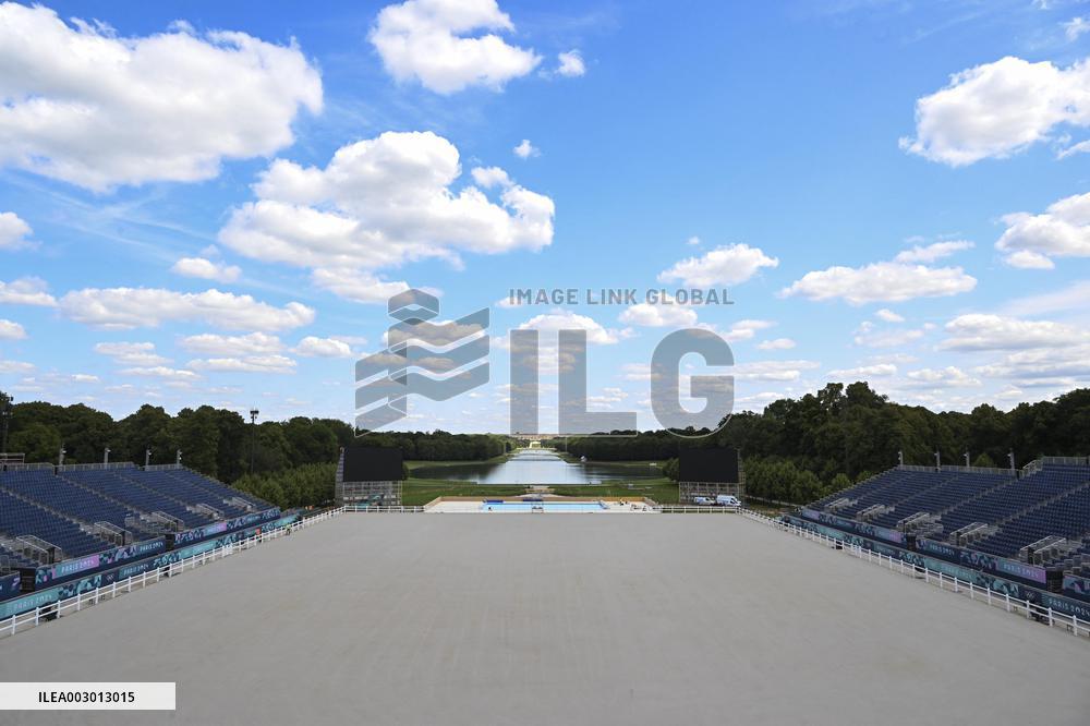 (SP)FRANCE-PARIS-OLYMPIC GAMES-CHATEAU DE VERSAILLES