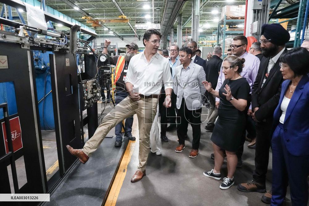 PM Trudeau Visits A Transit Commission Yard - Toronto
