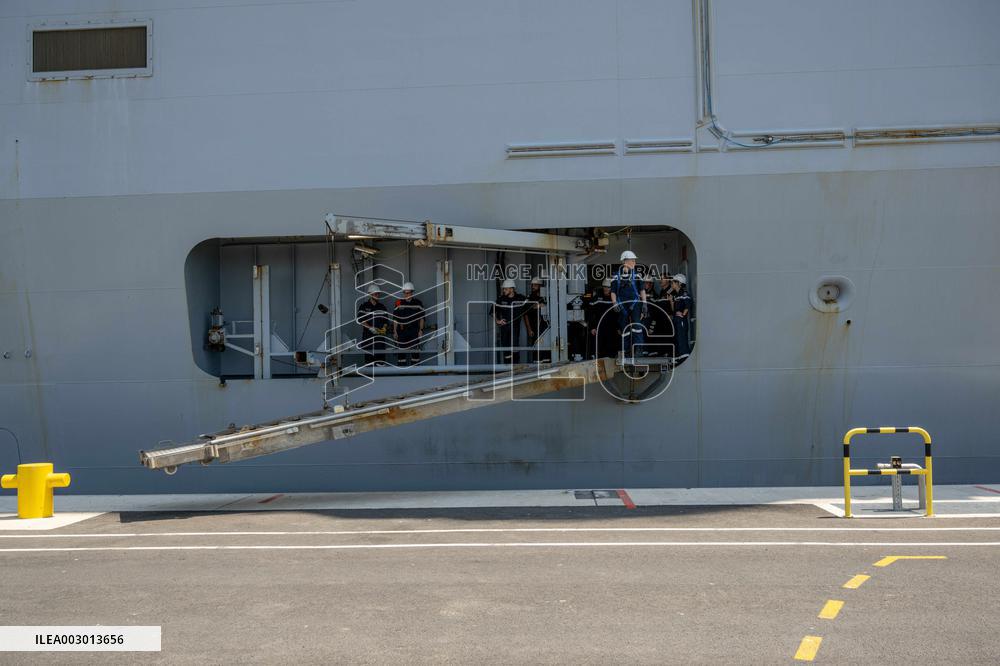 Amphibious Helicopter Carrier (PHA) Tonnerre Returns To Toulon