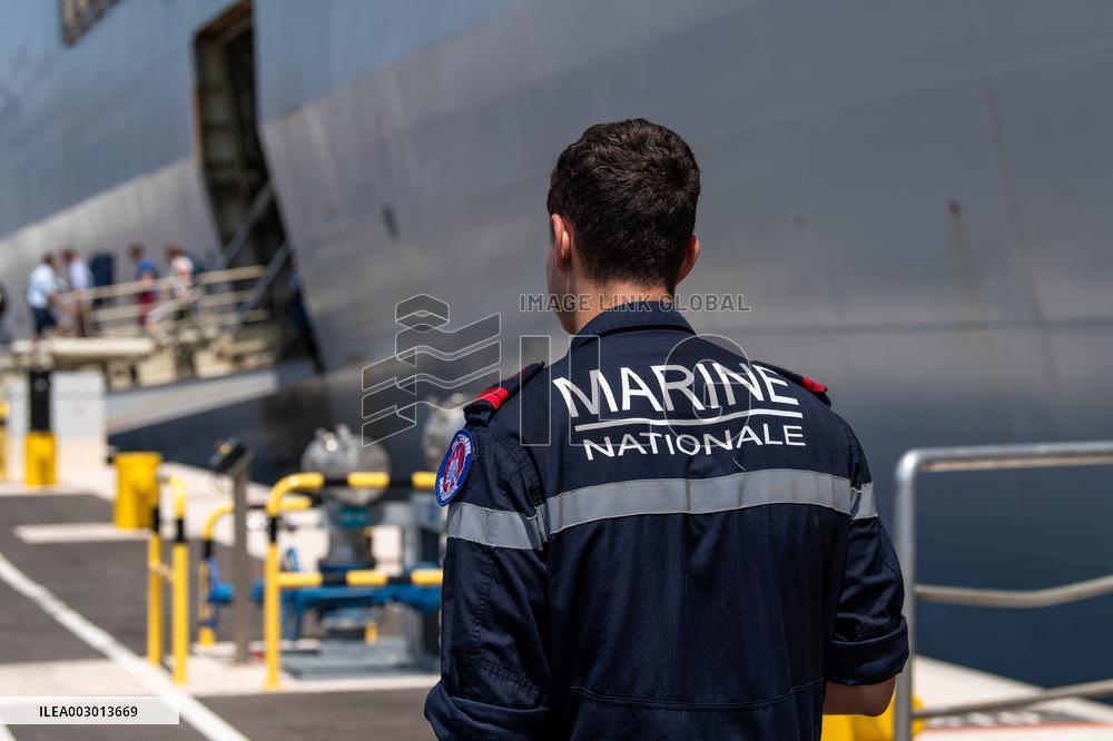 Amphibious Helicopter Carrier (PHA) Tonnerre Returns To Toulon