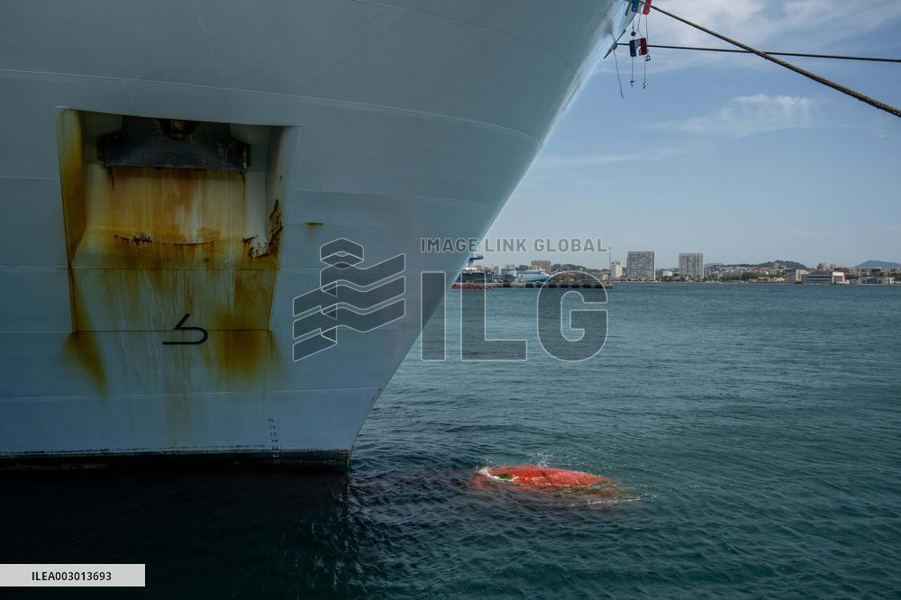 Amphibious Helicopter Carrier (PHA) Tonnerre Returns To Toulon