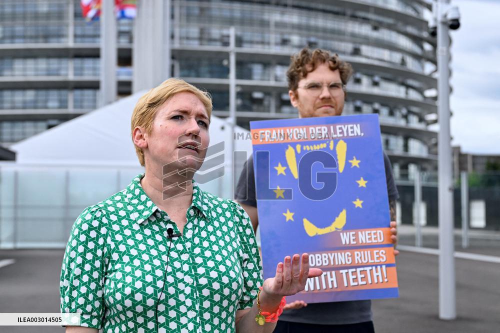 Lobbycontrol Nina Katzemich Protests At Parliament - Strasbourg