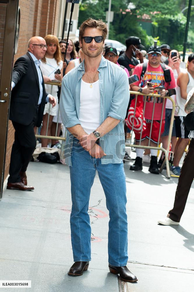 Glen Powell At TV Taping - NYC