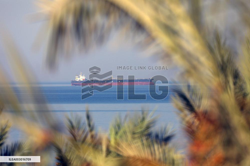 EGYPT-SUEZ CANAL-REVENUE-DROPPING