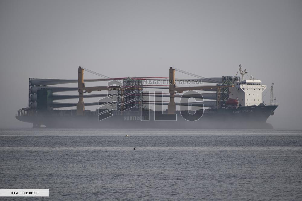 Emergency Plan Activated To Prevent Fuel Oil Spill From Reaching The Coast Of Ceuta
