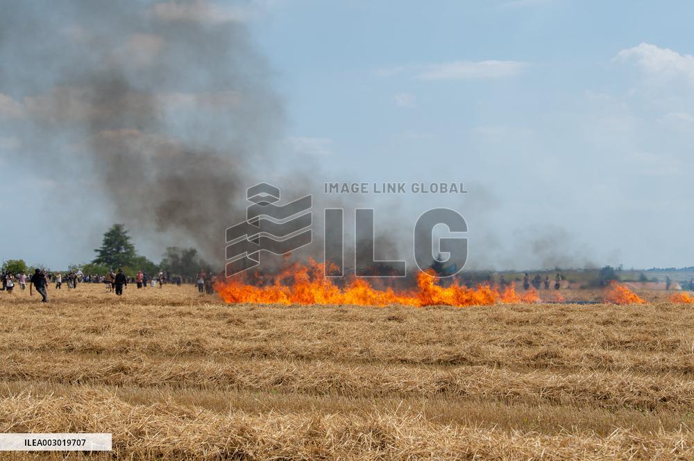 Rally against the construction of mega bassine - Migne Auxances