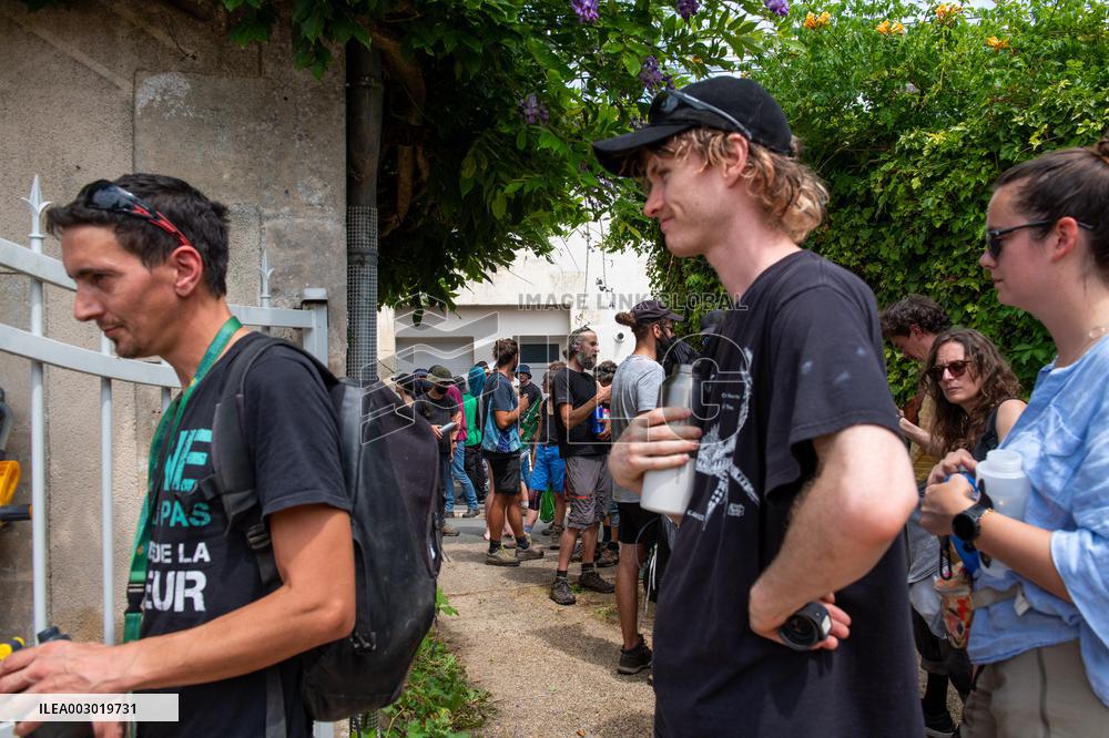 Rally against the construction of mega bassine - Migne Auxances