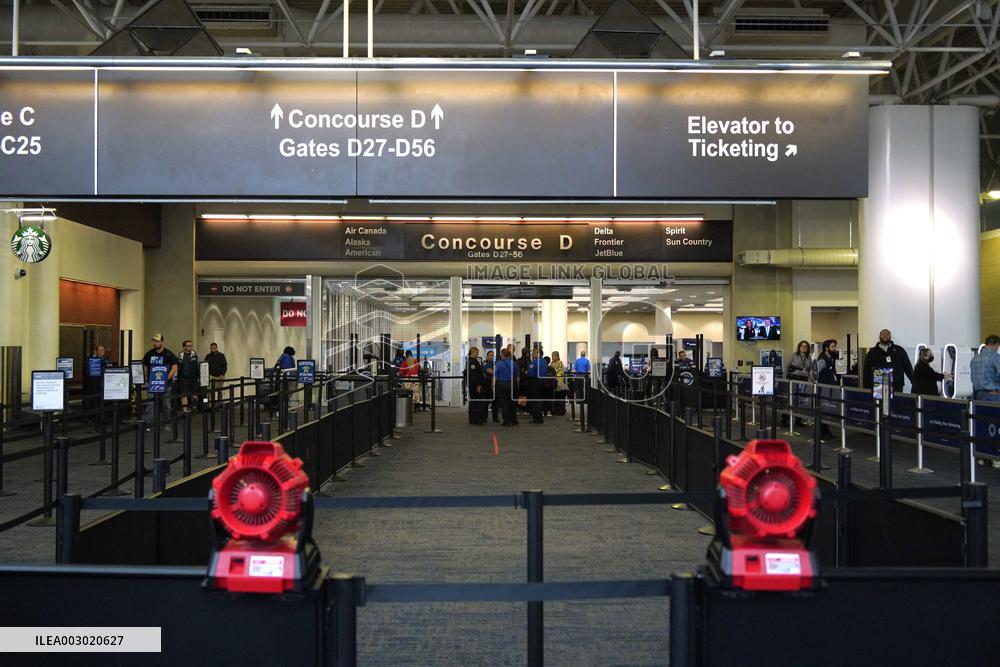 U.S.-WISCONSIN-MILWAUKEE-GLOBAL IT OUTAGE-FLIGHTS-DELAY