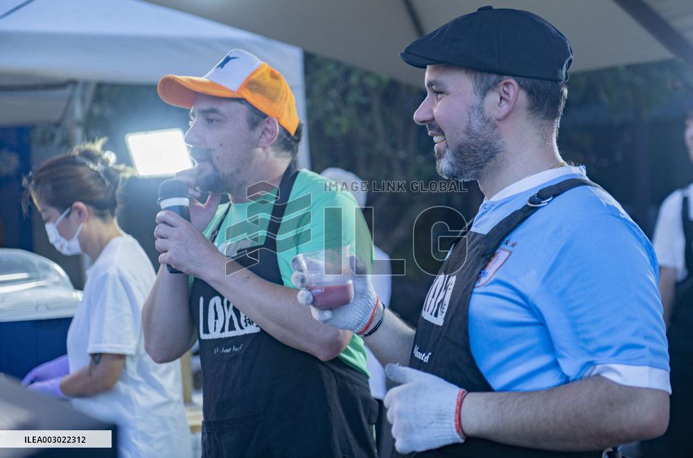 "Laowai" in China | Uruguayan businessman embraces life and work in Yangtze River city