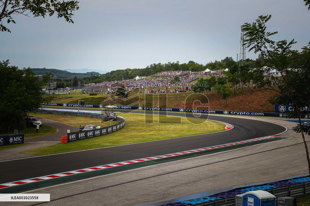 Formula 1 Championship - Formula 1 Hungarian Grand Prix 2024 - Practice 3 and Qualifying