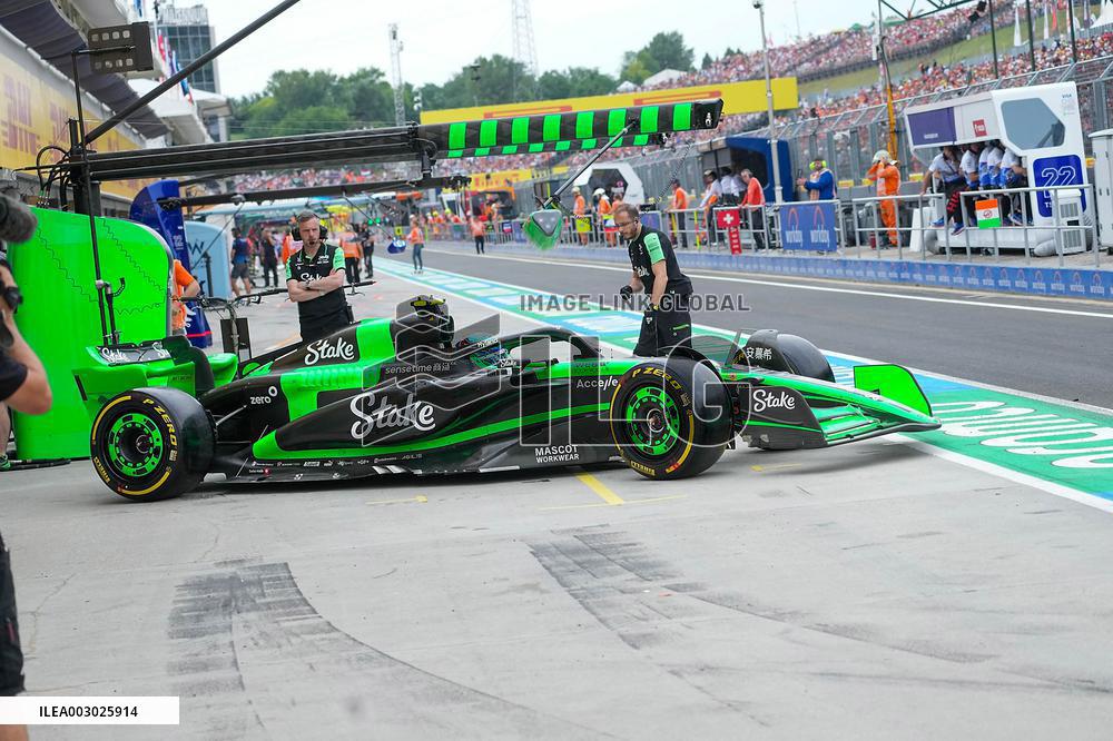 Formula 1 Championship - Formula 1 Hungarian Grand Prix 2024 - Practice 3 and Qualifying