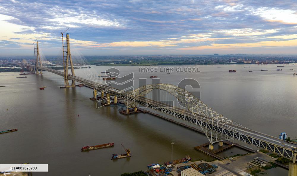 Changtai Yangtze River Bridge Construction in Taixing