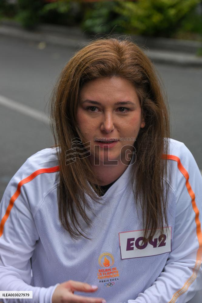 Paris 2024 - Lebanese Photojournalist Carries Olympic Torch - Vincennes