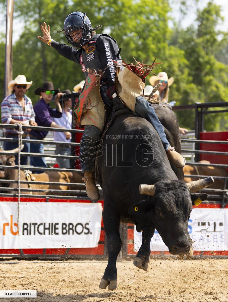 (SP)CANADA-ONTARIO-ERIN-RODEO TOUR