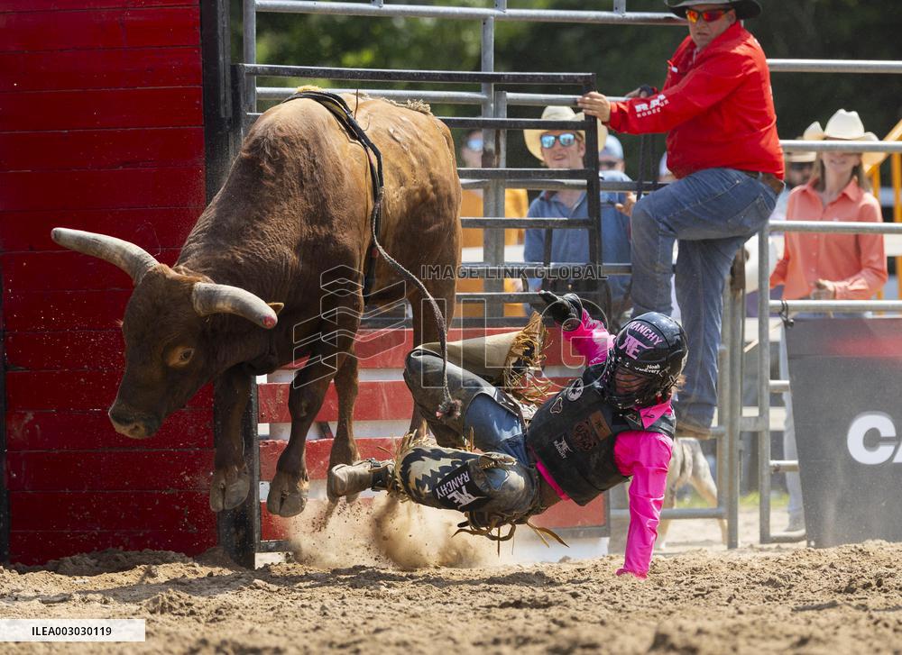 (SP)CANADA-ONTARIO-ERIN-RODEO TOUR