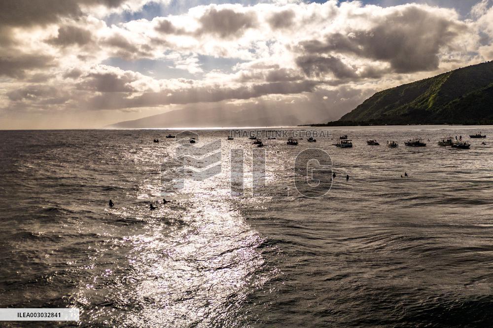(PARIS2024)FRENCH POLYNESIA-TAHITI-SUFRING-TRAINING