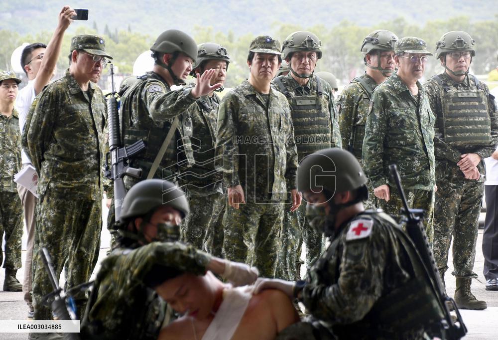 Taiwan's Lai inspects military drill