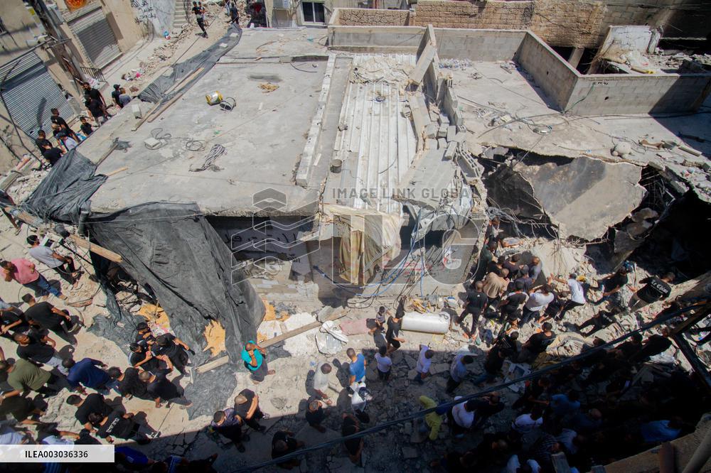 7 Palestinians Killed In Israeli Raids - West Bank