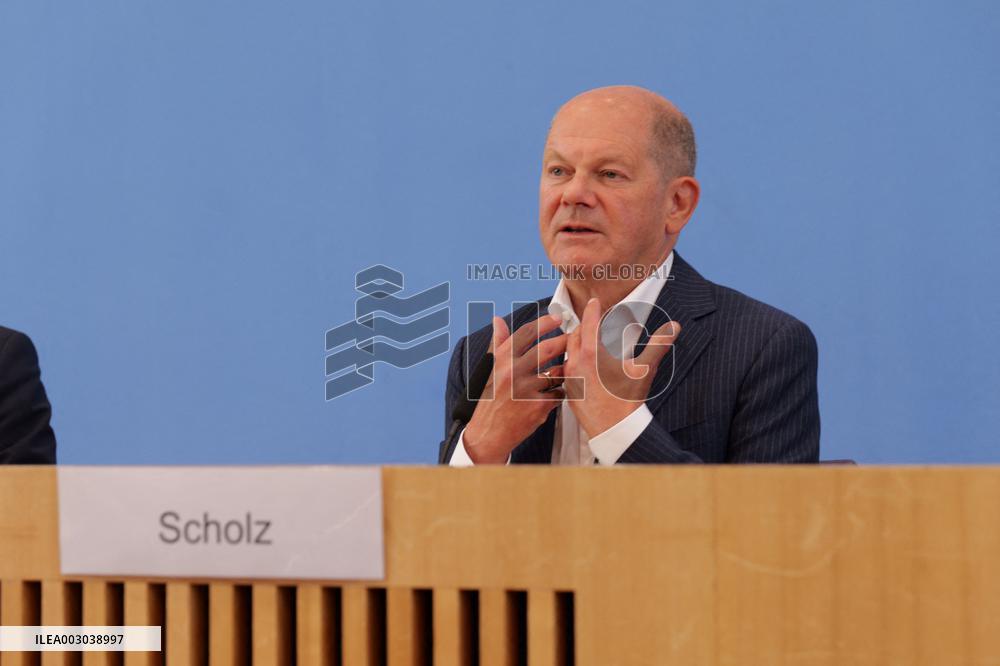 GERMANY-BERLIN-SCHOLZ-2ND TERM-RUNNING-WILLINGNESS