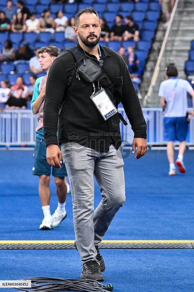 Paris 2024 - Security during Israel v Mali