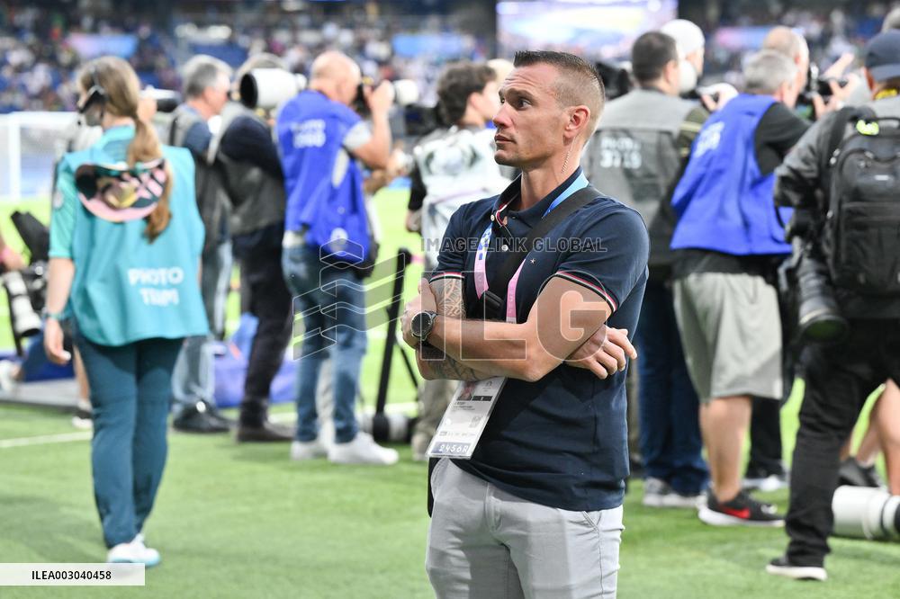 Paris 2024 - Security during Israel v Mali