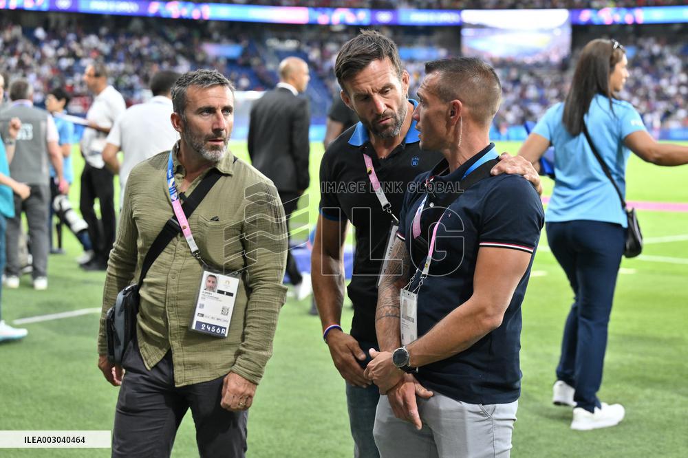 Paris 2024 - Security during Israel v Mali
